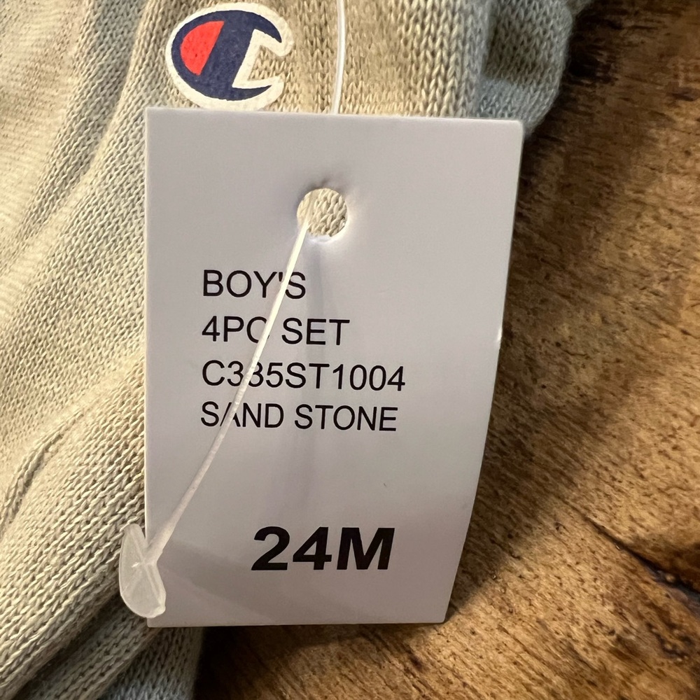 ‼️NWT: Champion 4 Piece Baby Boy Set - 24 M - Picture 5 of 5